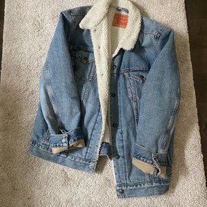 Levi's Men's Denim Sherpa Lined Trucker Jacket in L